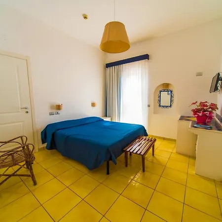 Delle Stelle Szálloda 4*